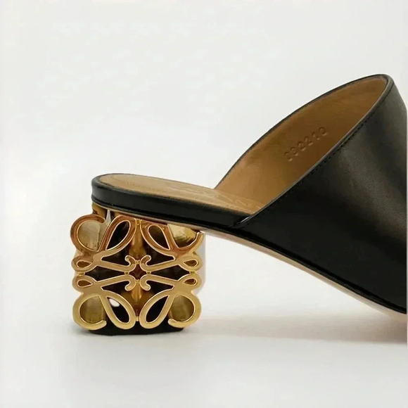 NEW LOEWE Anagram Black Gold Pointed Slip On Mules 6Chunk Heel, SiZE 36EU - Picture 3 of 9